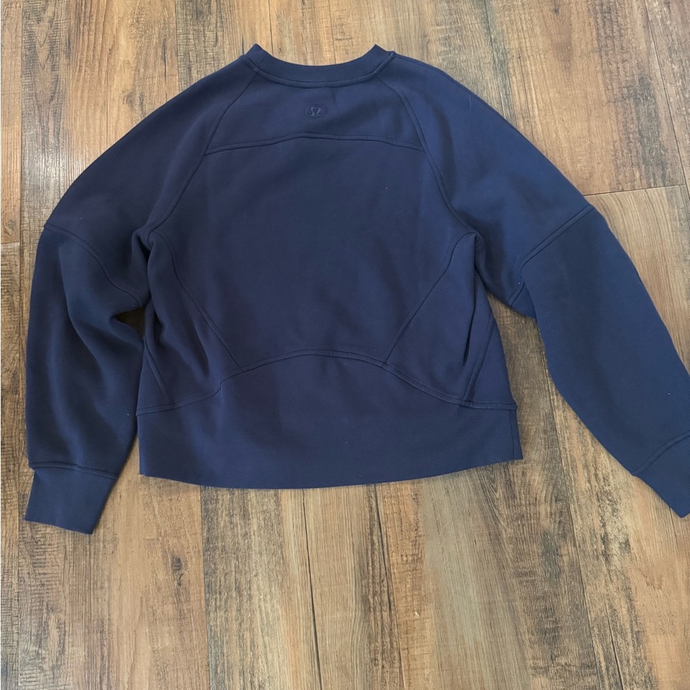 lululemon athletica black Pullover Sweatshirt with Reflective Logo - Picture 3 of 4